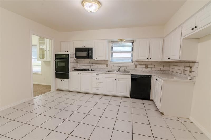 8017 Woodhue Road, Dallas TX 75228 - Photo 5