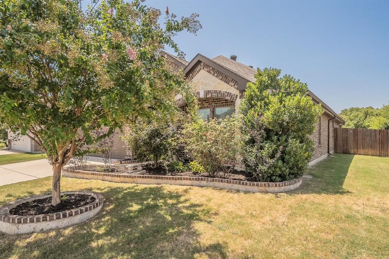 5905 Scottsdale Lane, Fort Worth TX 76179 - Photo 2