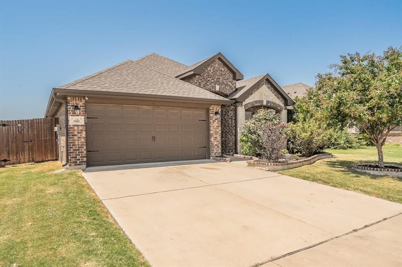 5905 Scottsdale Lane, Fort Worth TX 76179