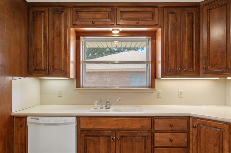 5201 Lake Highlands Drive, Waco TX 76710 - Photo 9