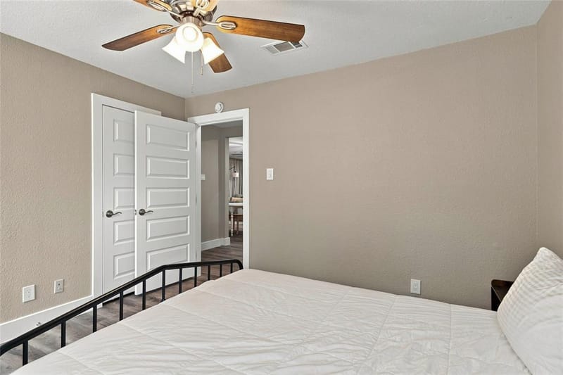 720 Thersa Drive, River Oaks TX 76114 - Photo 27