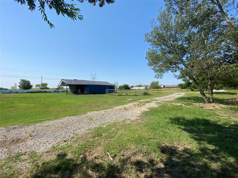 5504 County Road 2648, Royse City TX 75189 - Photo 28