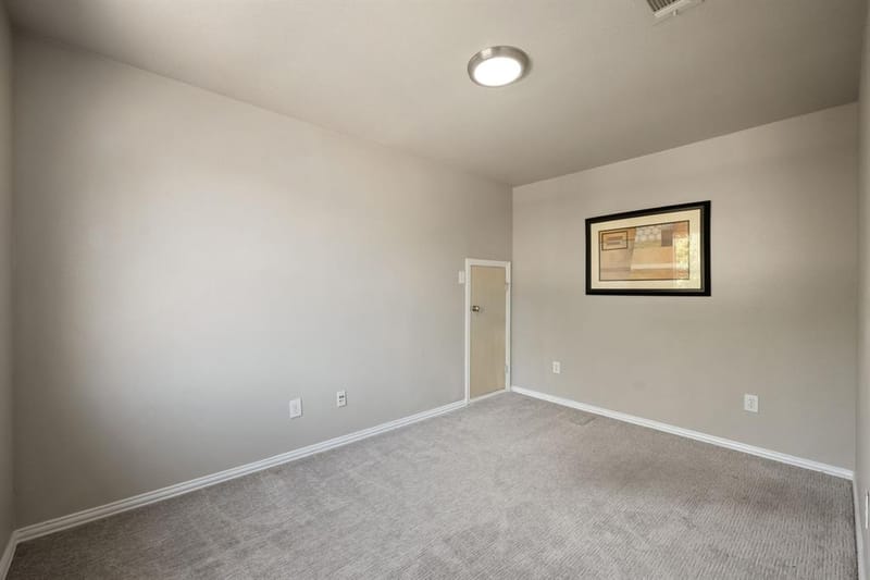 2311 Creekside Circle N, Irving TX 75063 - Photo 22