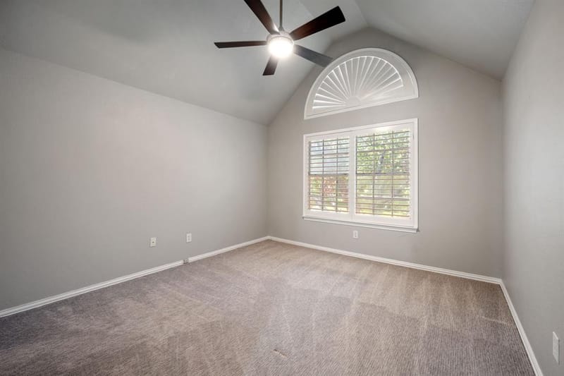 2311 Creekside Circle N, Irving TX 75063 - Photo 30