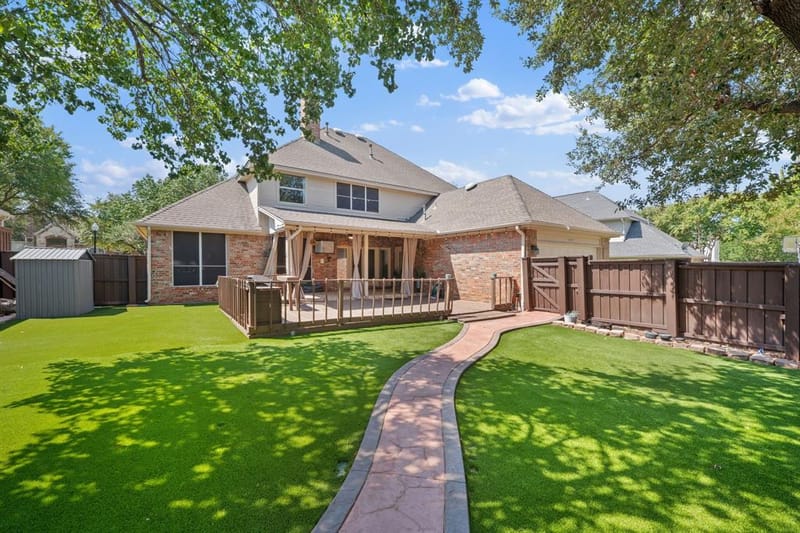 2311 Creekside Circle N, Irving TX 75063 - Photo 34