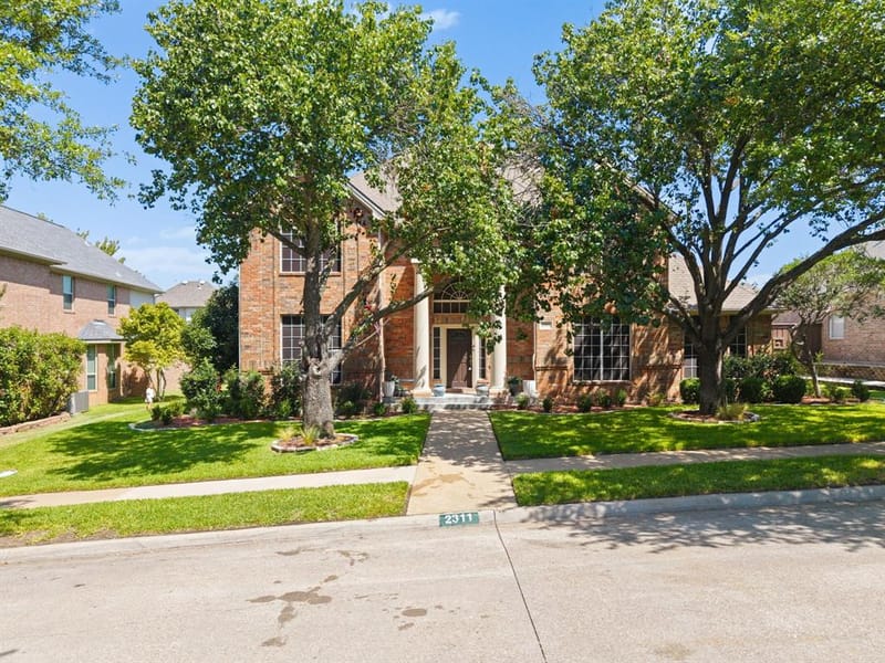 2311 Creekside Circle N, Irving TX 75063 - Photo 40