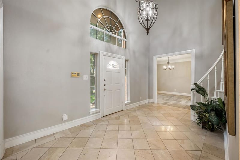 2311 Creekside Circle N, Irving TX 75063 - Photo 35