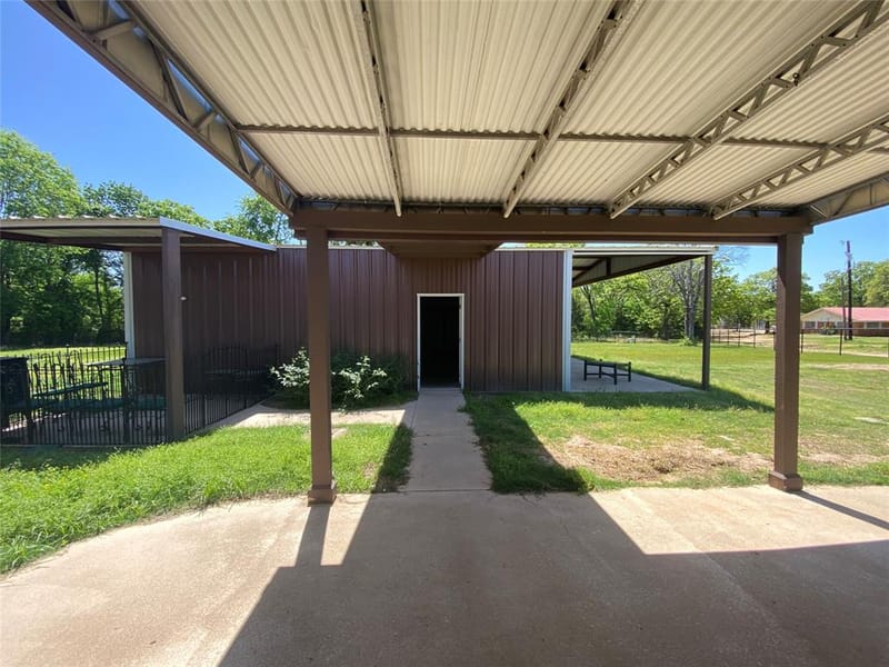 1410 E Royall Boulevard, Malakoff TX 75148 - Photo 36