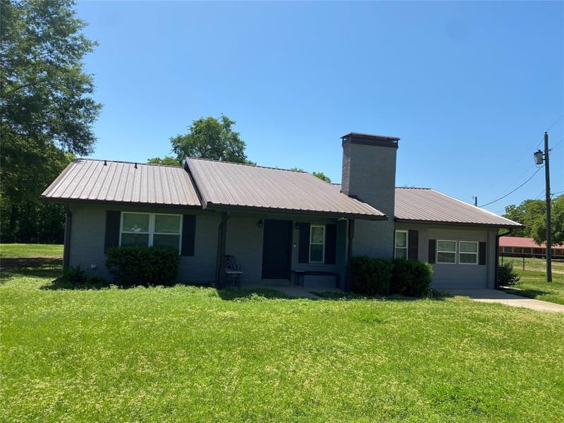 1410 E Royall Boulevard, Malakoff TX 75148