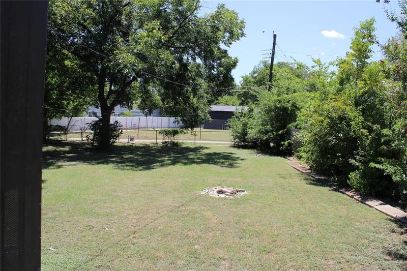 2406 E Illinois Avenue, Dallas TX 75216 - Photo 16