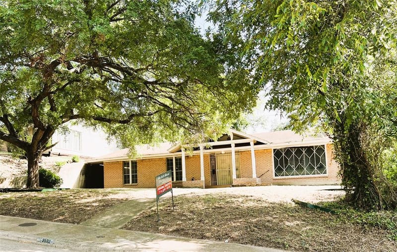 3530 Kiestcrest Drive, Dallas TX 75233