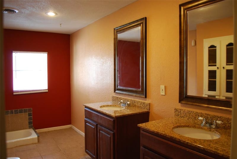 3530 Kiestcrest Drive, Dallas TX 75233 - Photo 10