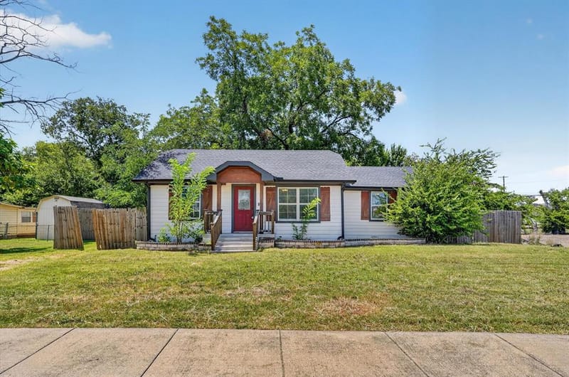 4033 Rita Beth Lane, North Richland Hills TX 76180