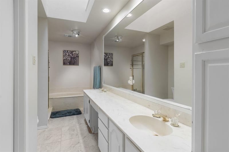 3315 Water Oak Court, Farmers Branch TX 75234 - Photo 18