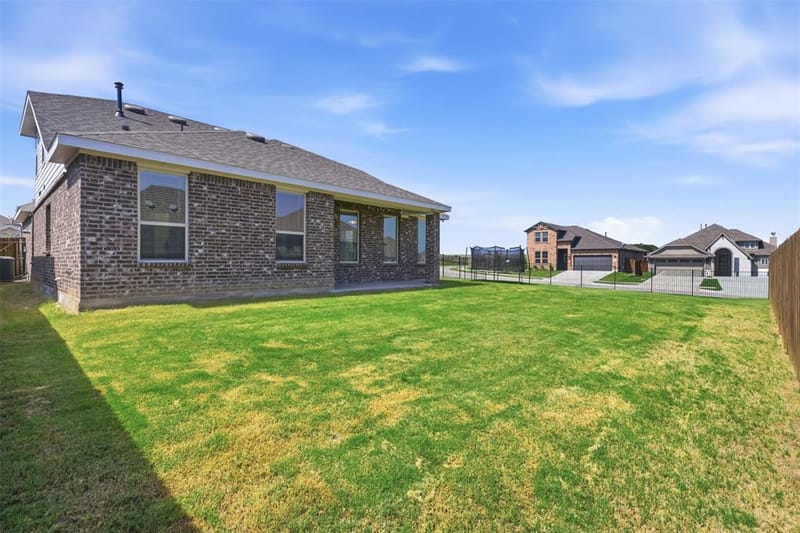 8240 Catclaw Prairie, Godley TX 76044 - Photo 32