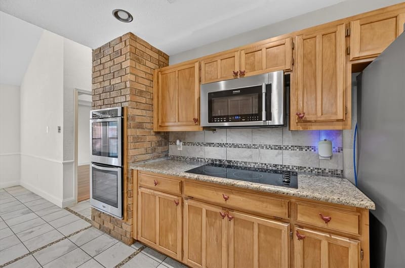 7005 Volley Court, Fort Worth TX 76133 - Photo 9