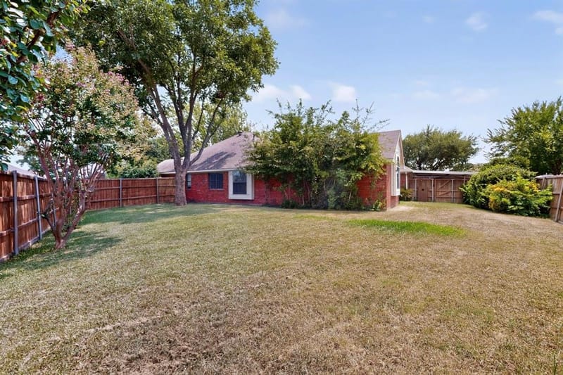 7005 Buckhorn Drive, Rowlett TX 75089 - Photo 6