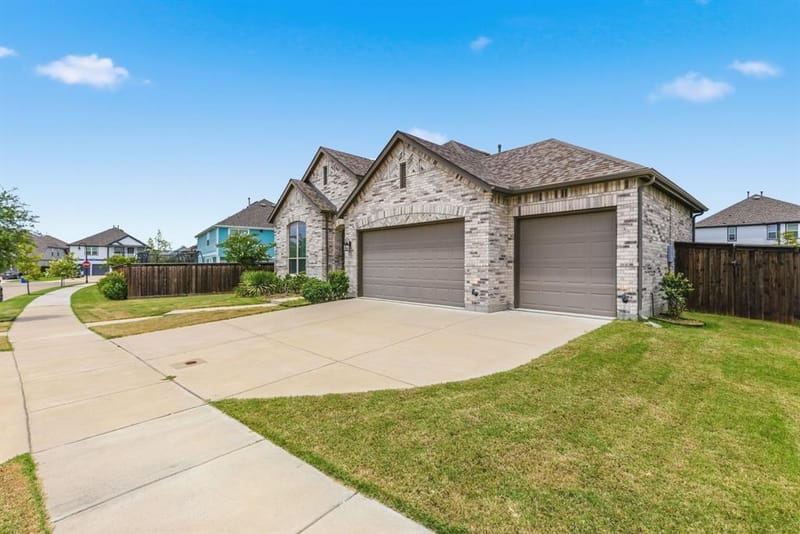 3226 Buffalo Creek Circle, Royse City TX 75189 - Photo 3