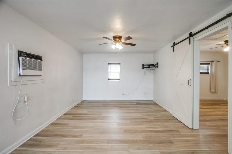 1130 W Lake Drive, Weatherford TX 76087 - Photo 15