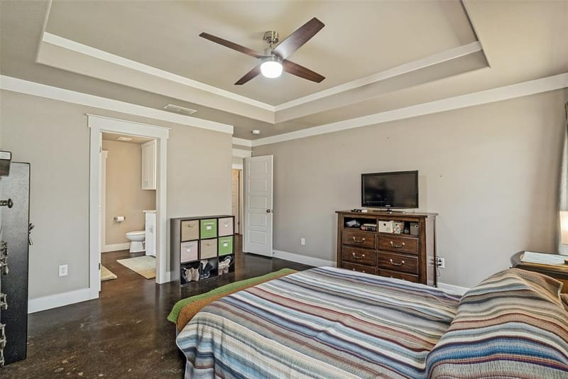 816 W Park Avenue, Weatherford TX 76086 - Photo 13