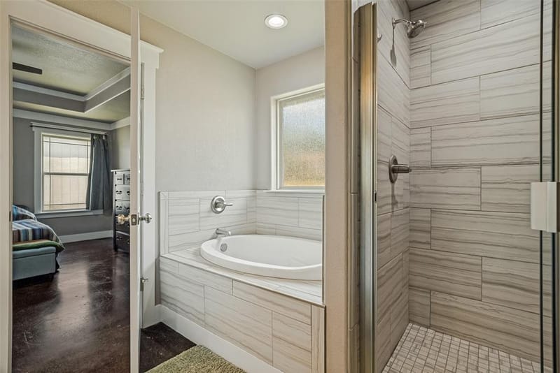 816 W Park Avenue, Weatherford TX 76086 - Photo 16