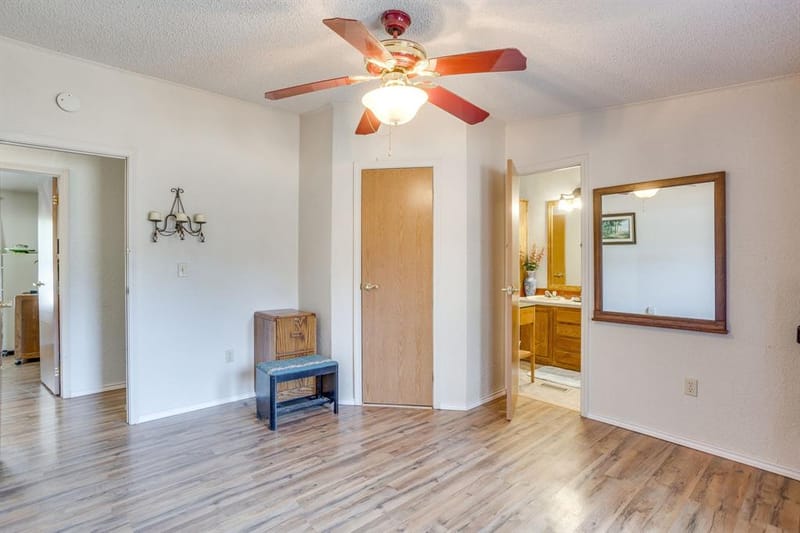 4406 Appletree Court, Granbury TX 76048 - Photo 23
