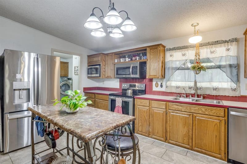 4406 Appletree Court, Granbury TX 76048 - Photo 12