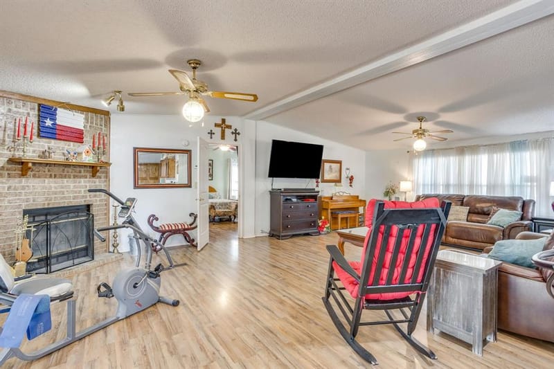 4406 Appletree Court, Granbury TX 76048 - Photo 7