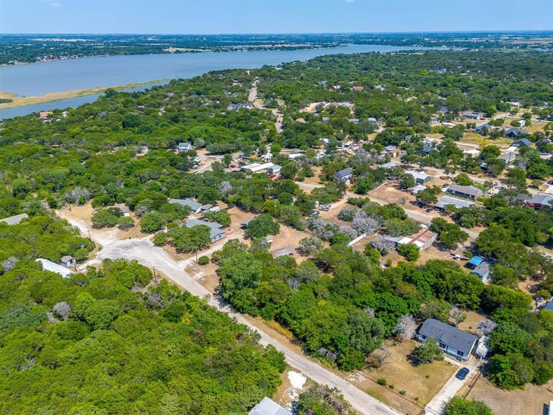 4406 Appletree Court, Granbury TX 76048 - Photo 36