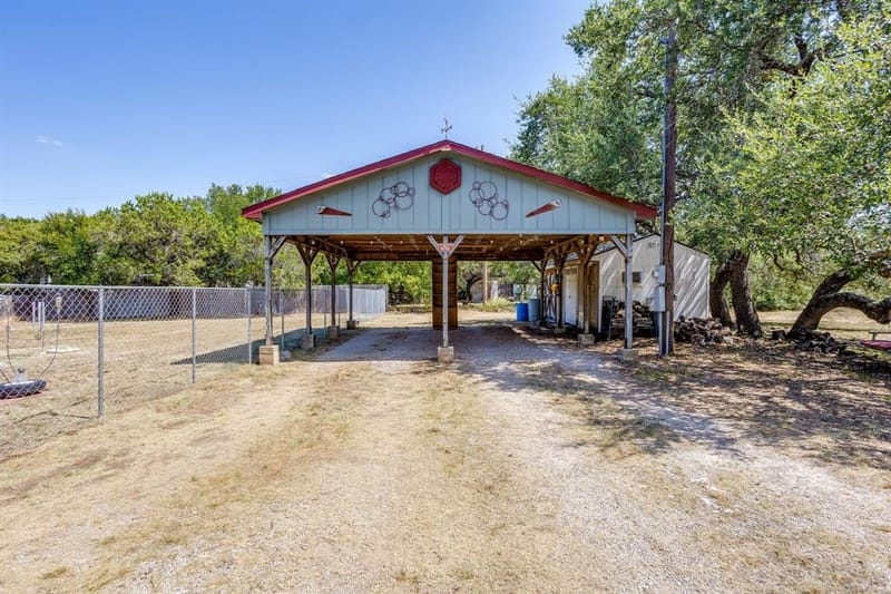 4406 Appletree Court, Granbury TX 76048 - Photo 32