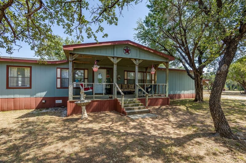 4406 Appletree Court, Granbury TX 76048 - Photo 34