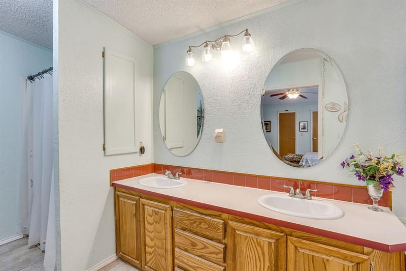4406 Appletree Court, Granbury TX 76048 - Photo 18