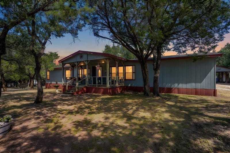 4406 Appletree Court, Granbury TX 76048 - Photo 39