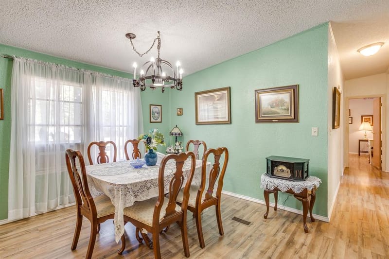4406 Appletree Court, Granbury TX 76048 - Photo 4