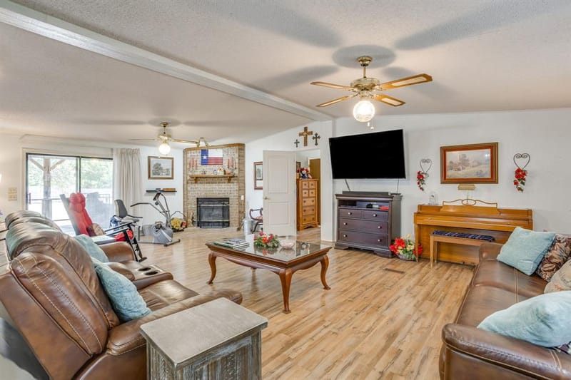 4406 Appletree Court, Granbury TX 76048 - Photo 8