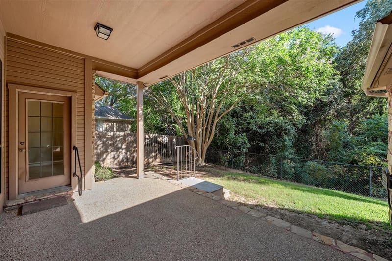 108 Landsborough Drive, Waco TX 76712 - Photo 22
