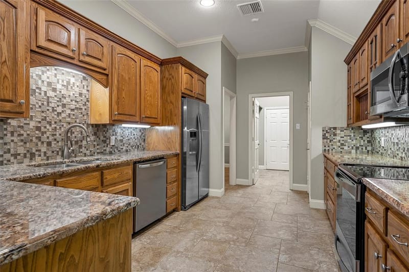 108 Landsborough Drive, Waco TX 76712 - Photo 11