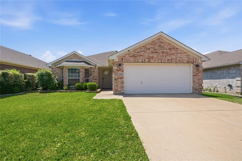 8404 Bowspirit Lane, Fort Worth TX 76053