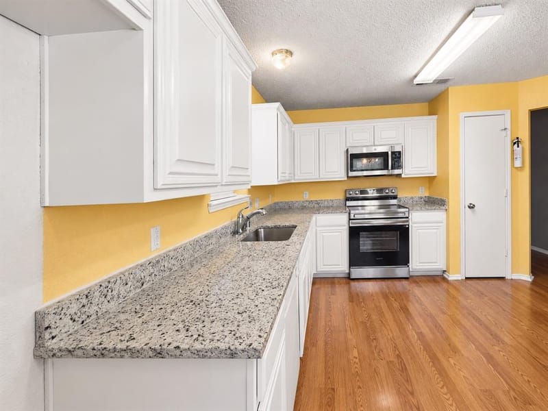 8404 Bowspirit Lane, Fort Worth TX 76053 - Photo 5