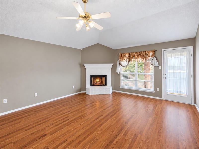 8404 Bowspirit Lane, Fort Worth TX 76053 - Photo 9