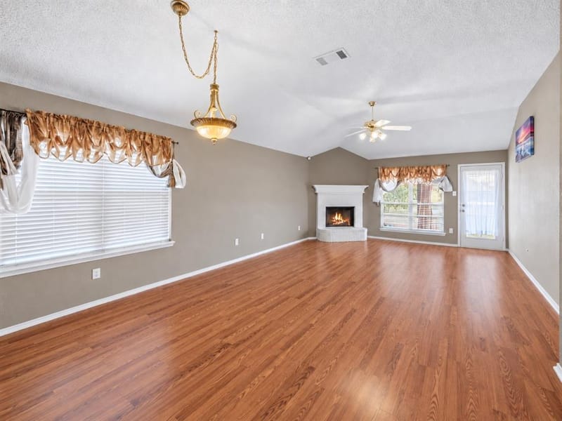 8404 Bowspirit Lane, Fort Worth TX 76053 - Photo 10