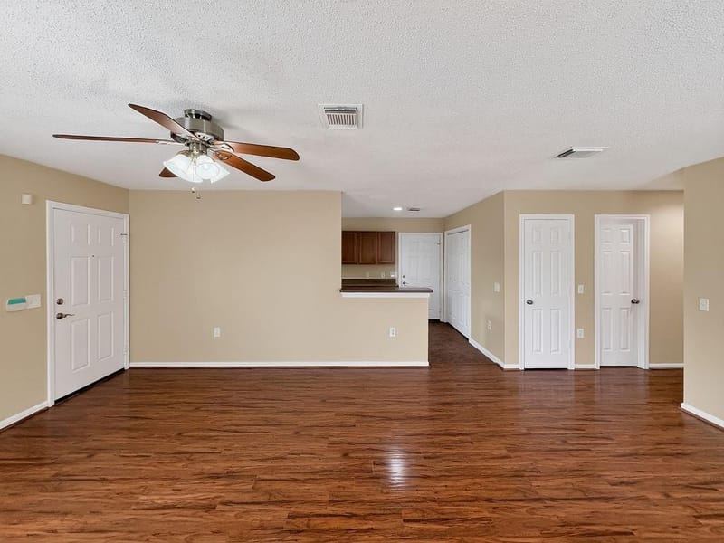 2239 Wilhurt Avenue, Dallas TX 75216 - Photo 6