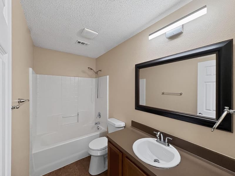 2239 Wilhurt Avenue, Dallas TX 75216 - Photo 17