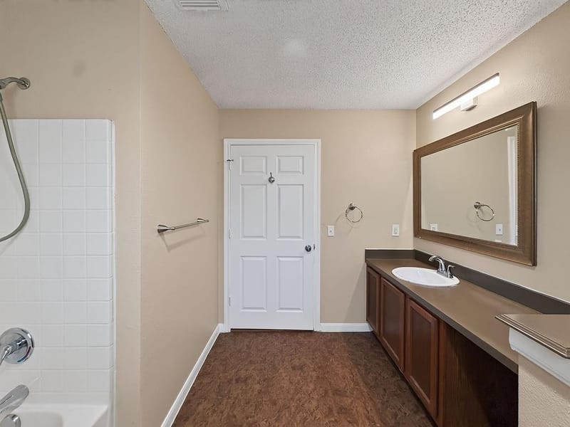 2239 Wilhurt Avenue, Dallas TX 75216 - Photo 16