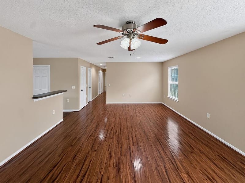 2239 Wilhurt Avenue, Dallas TX 75216 - Photo 3