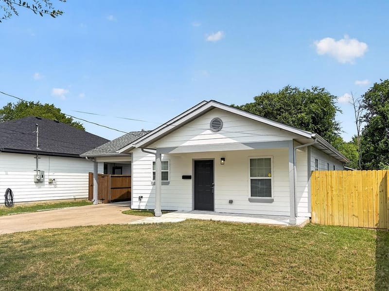 2239 Wilhurt Avenue, Dallas TX 75216