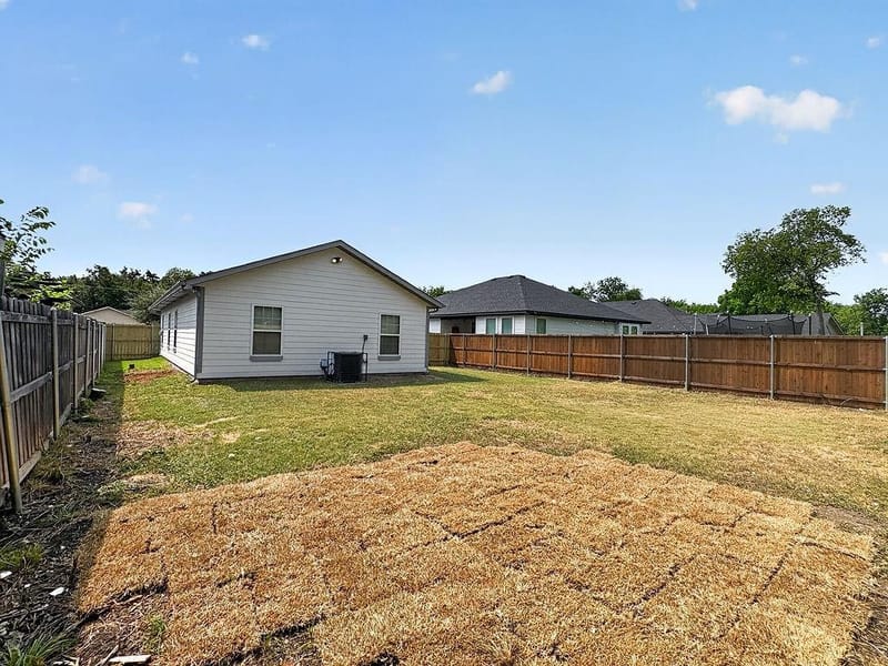 2239 Wilhurt Avenue, Dallas TX 75216 - Photo 24