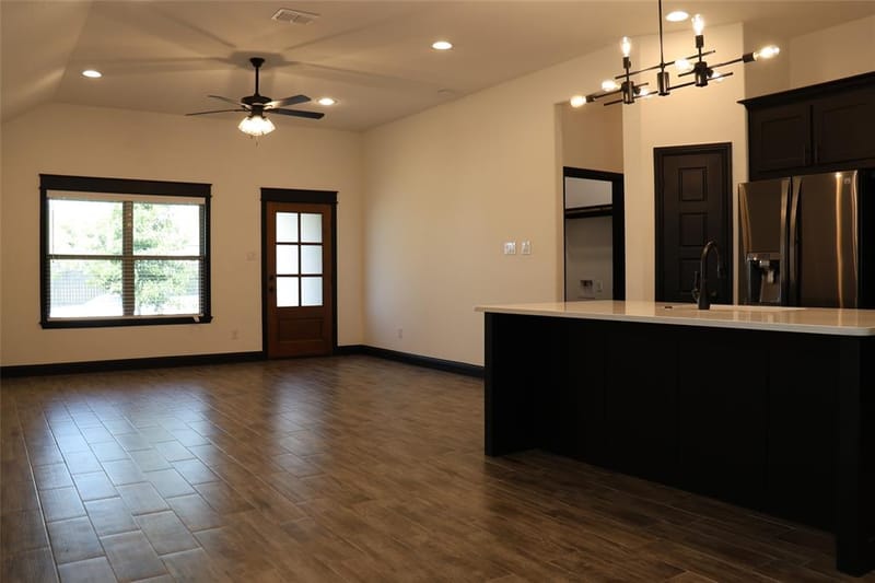 213 Clover Circle, Weatherford TX 76086 - Photo 9