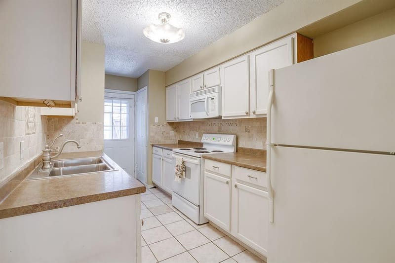 13845 Leinsper Green Street, Dallas TX 75240 - Photo 13