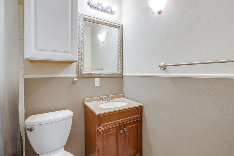 13845 Leinsper Green Street, Dallas TX 75240 - Photo 26